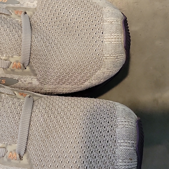 WOMEN'S Brooks LEVITATE 3 running shoes  size 8 GREY - Picture 9 of 10